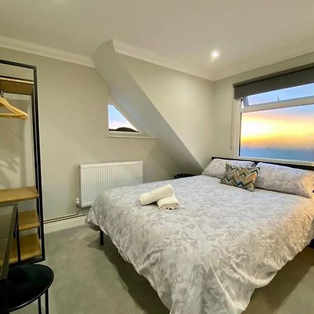 Stylish Two Bedroom Apartment Near Victoria Park Кардіфф Екстер'єр фото