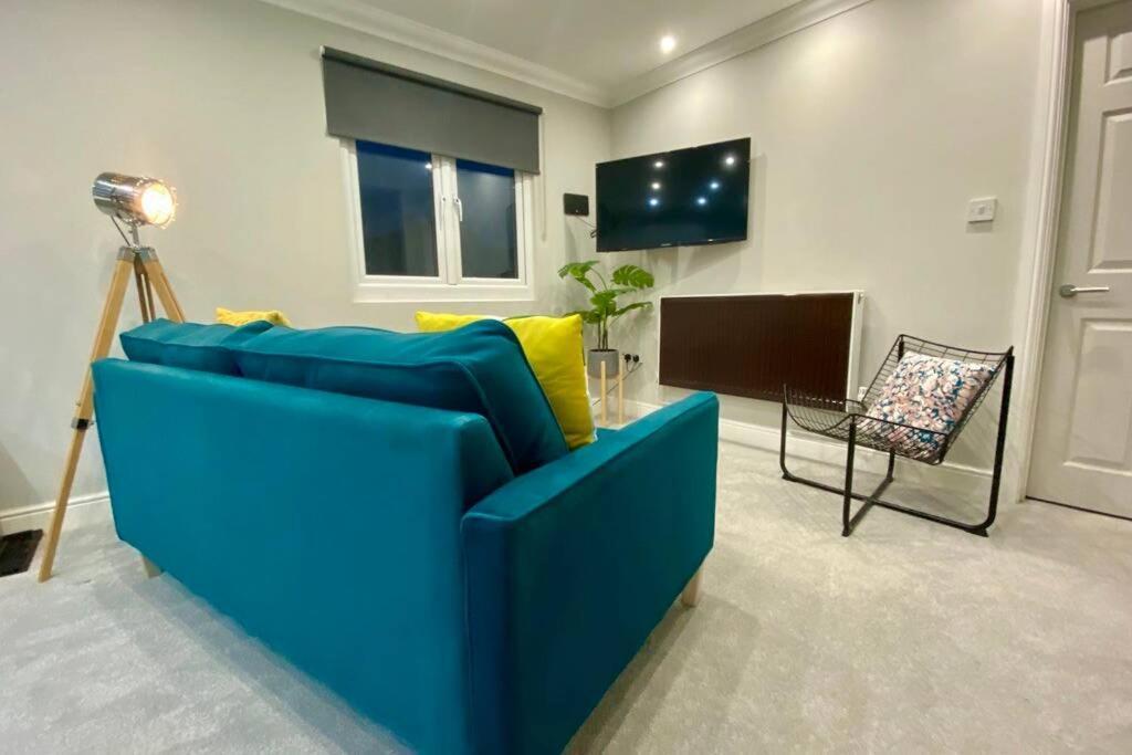 Stylish Two Bedroom Apartment Near Victoria Park Кардіфф Екстер'єр фото